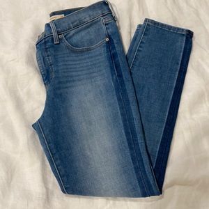 LEVI’S 311 Shaping Skinny Jeans